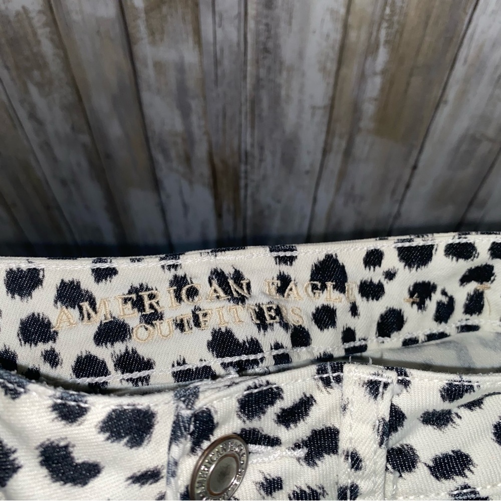 American Eagle Animal Print Leopard Shorts - Picture 7 of 8